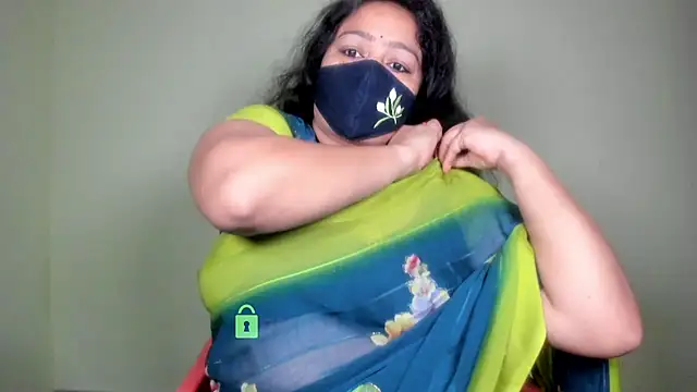 neelu-hoty online show from 06-11-26, 01:41