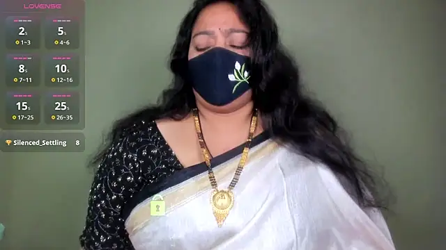 neelu-hoty online show from 06-12-26, 12:03