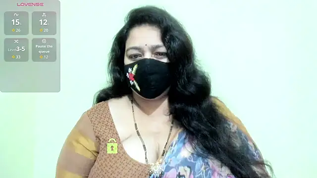 neelu-hoty online show from 07-23-26, 02:14