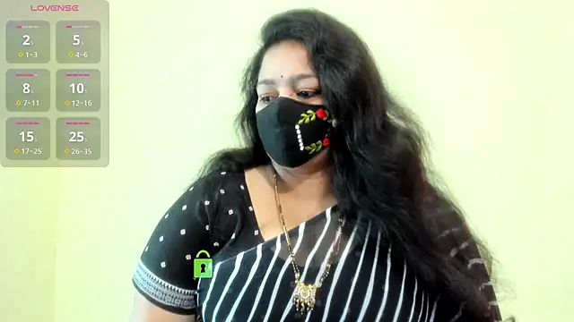 neelu-hoty online show from 07-25-26, 09:17