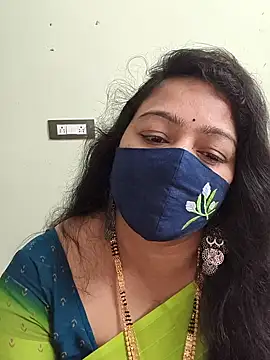 neelu-hoty online show from 10-24-25, 08:02