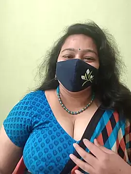 neelu-hoty online show from 05-17-26, 11:10