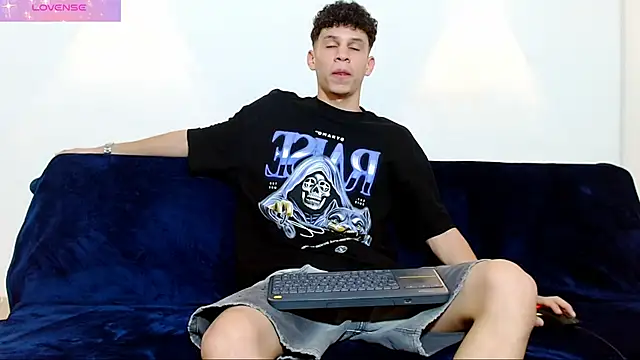 Snapshot of jeff_ross chatting on 09-14-25, 11:32 jeff ross online show from 09-14-25, 11:32