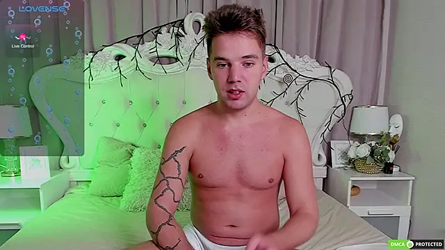 ArthurWhitee online show from 01-14-26, 03:10