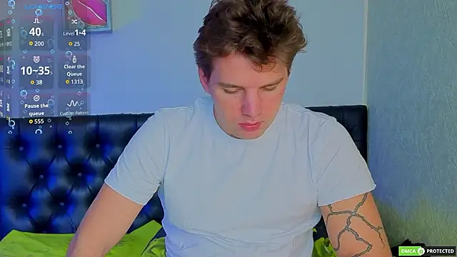 ArthurWhitee online show from 03-04-26, 06:54