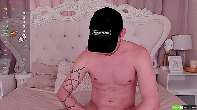 Snapshot of ArthurWhitee chatting on 09-16-25, 08:15 ArthurWhitee online show from 09-16-25, 08:15