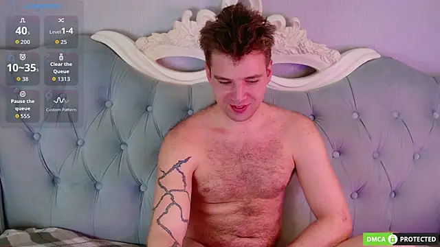 ArthurWhitee online show from 04-08-26, 08:38