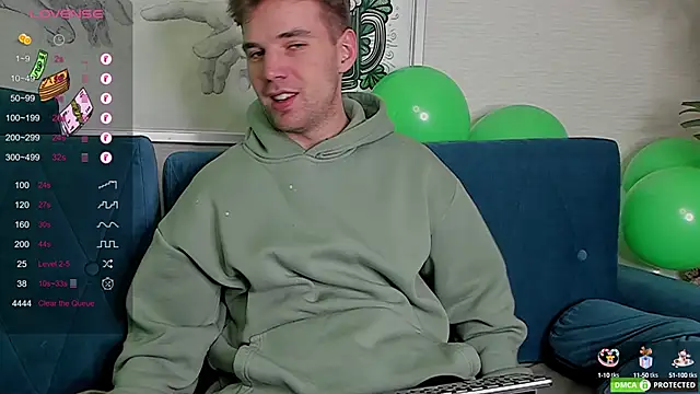 Snapshot of ArthurWhitee chatting on 03-17-25, 09:44 ArthurWhitee online show from 03-17-25, 09:44
