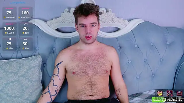 ArthurWhitee online show from 04-10-26, 08:43