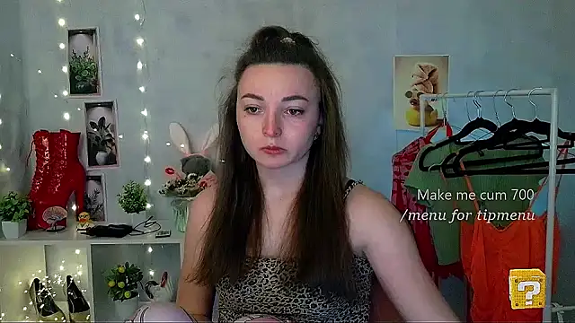  Barbie Kiss  online show from 04-15-26, 01:26