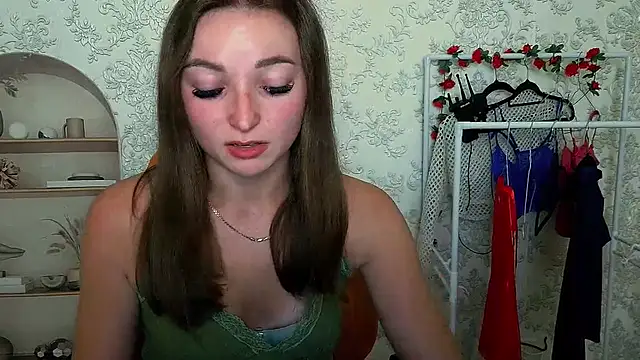  Barbie Kiss  online show from 09-25-25, 09:26