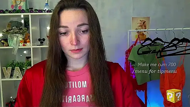  Barbie Kiss  online show from 04-12-26, 02:53