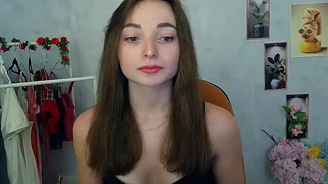  Barbie Kiss  online show from 12-15-25, 06:25