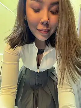 Asian Asami online show from 04-18-26, 07:07