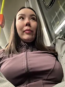 Asian Asami online show from 01-14-26, 06:11