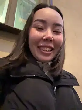 Asian Asami online show from 10-18-25, 03:03