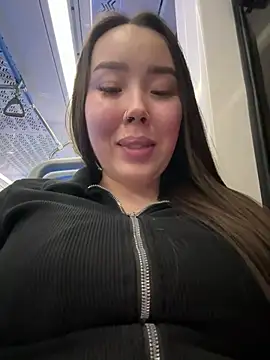 Asian Asami online show from 03-04-25, 08:49