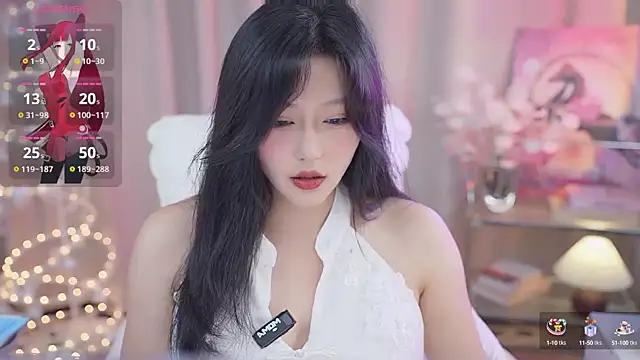Snapshot of YINGTao-168 chatting on 09-26-25, 12:17 YINGTao-168 online show from 09-26-25, 12:17