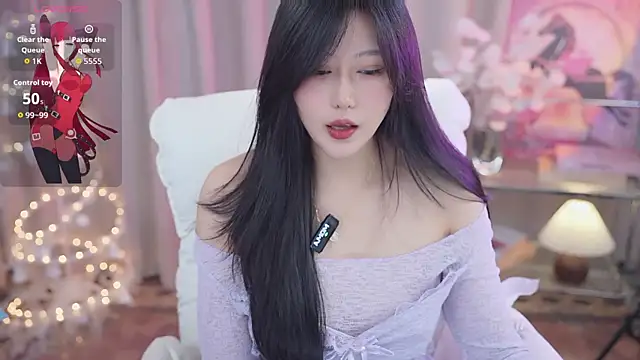 Snapshot of YINGTao-168 chatting on 10-15-25, 01:04 YINGTao-168 online show from 10-15-25, 01:04
