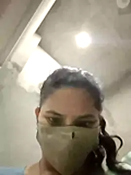 VyingAviary online show from 05-04-26, 02:59