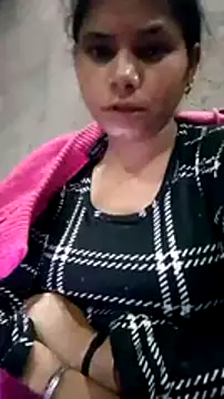 VyingAviary online show from 01-30-25, 05:28