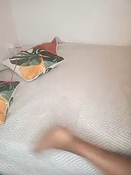 Snapshot of RebecApreta chatting on 05-29-26, 10:05 RebecApreta online show from 05-29-26, 10:05