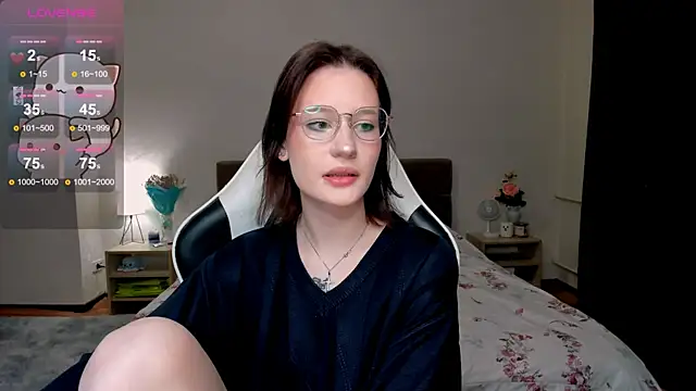 Snapshot of DearLia chatting on 02-01-25, 08:16 DearLia online show from 02-01-25, 08:16