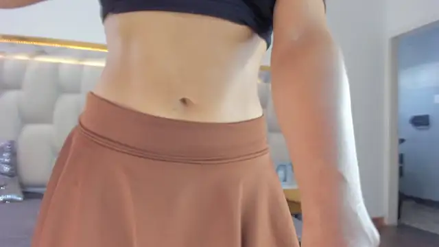 Hanna lens online show from 03-10-26, 08:46