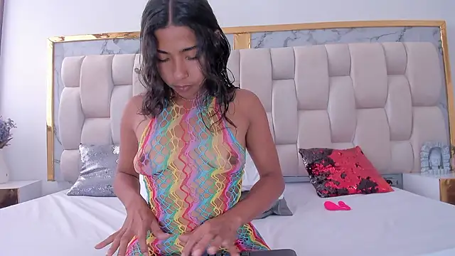 Hanna lens online show from 03-26-26, 04:05