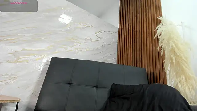 Hanna lens online show from 03-20-26, 07:04