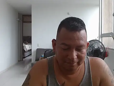 Snapshot of siatodo02 chatting on 06-06-26, 03:17 siatodo02 online show from 06-06-26, 03:17