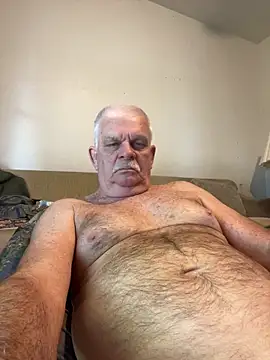Snapshot of Silver1959 chatting on 06-15-26, 07:02 Silver1959 online show from 06-15-26, 07:02