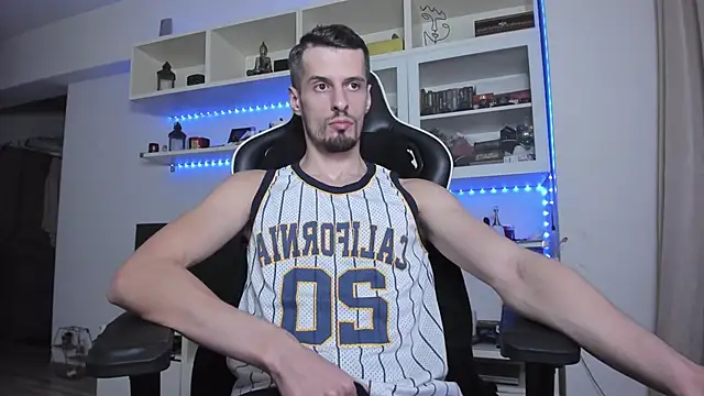 ToddClaytonn online show from 11-17-25, 06:39