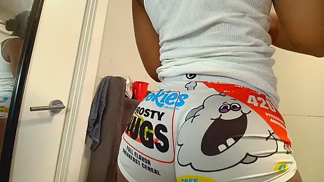 Naomiruty online show from 10-29-25, 02:10