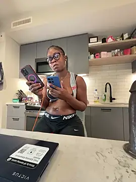 Naomiruty online show from 05-19-26, 01:56