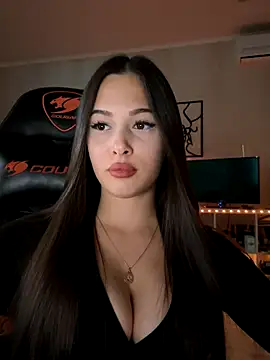 Snapshot of EricaWalls chatting on 09-15-25, 07:25 EricaWalls online show from 09-15-25, 07:25