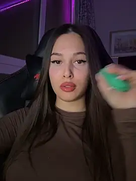 EricaWalls online show from 11-10-25, 03:06