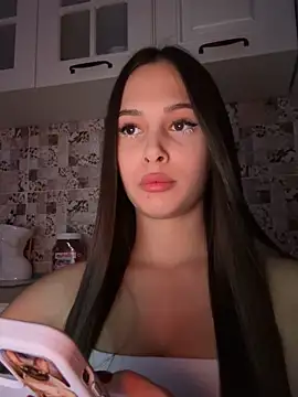 Snapshot of EricaWalls chatting on 02-06-25, 04:42 EricaWalls online show from 02-06-25, 04:42