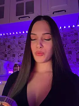 Snapshot of EricaWalls chatting on 01-31-25, 06:47 EricaWalls online show from 01-31-25, 06:47