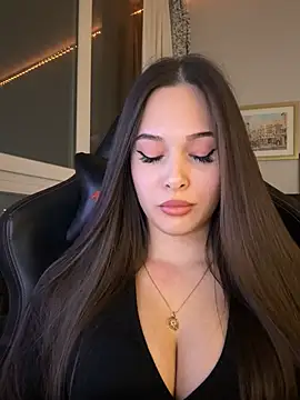 EricaWalls online show from 01-10-26, 04:35