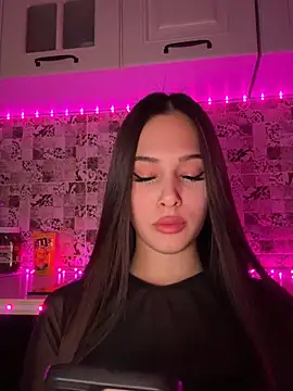 Snapshot of EricaWalls chatting on 02-17-25, 10:38 EricaWalls online show from 02-17-25, 10:38