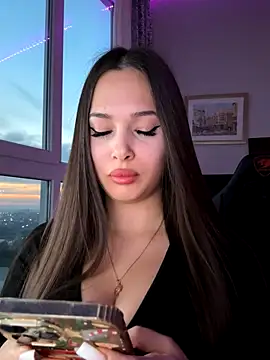 EricaWalls online show from 11-29-25, 02:06