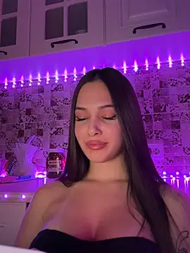 Snapshot of EricaWalls chatting on 02-07-25, 12:31 EricaWalls online show from 02-07-25, 12:31