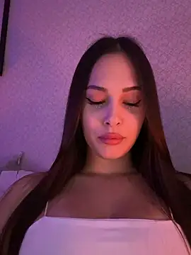 Snapshot of EricaWalls chatting on 02-03-25, 08:03 EricaWalls online show from 02-03-25, 08:03