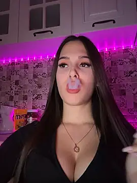 Snapshot of EricaWalls chatting on 03-21-25, 05:12 EricaWalls online show from 03-21-25, 05:12