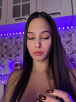 Snapshot of EricaWalls chatting on 01-28-25, 12:11 EricaWalls online show from 01-28-25, 12:11