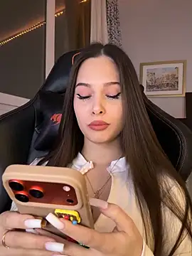 EricaWalls online show from 02-09-26, 11:03