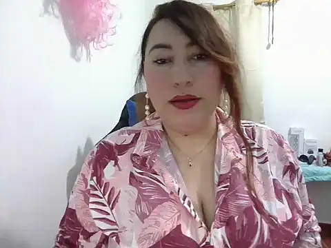 Snapshot of catalina_boobs chatting on 04-24-26, 02:46 catalina boobs online show from 04-24-26, 02:46