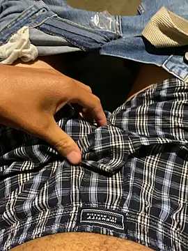 littybrowela12 online show from 11-18-25, 08:50