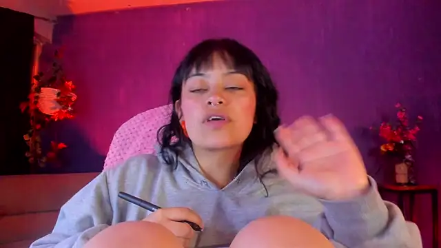 vanelope11 online show from 02-18-25, 12:59